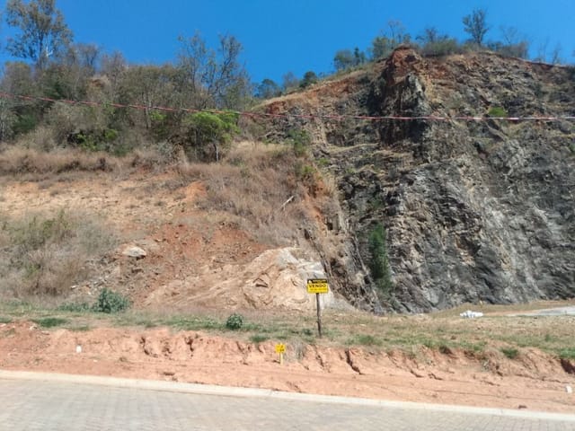 Foto do Terreno - Terreno à venda 385.77M², Nossa Senhora de Fátima, Itajubá - MG | MOHALLEM e LOPES CORRETAGEM E ADMINISTRACAO DE IMOVEIS LTDA