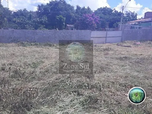 Terreno à venda, no bairro Vila Mineirao em Sorocaba