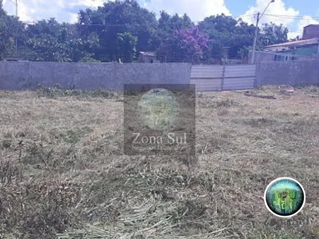 Terreno à venda, no bairro Vila Mineirao em Sorocaba