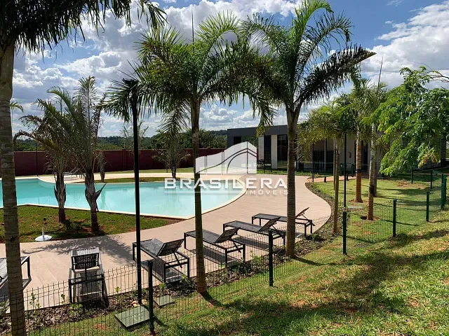Terreno com 401m², à venda, no bairro Jardins Capri em Senador Canedo