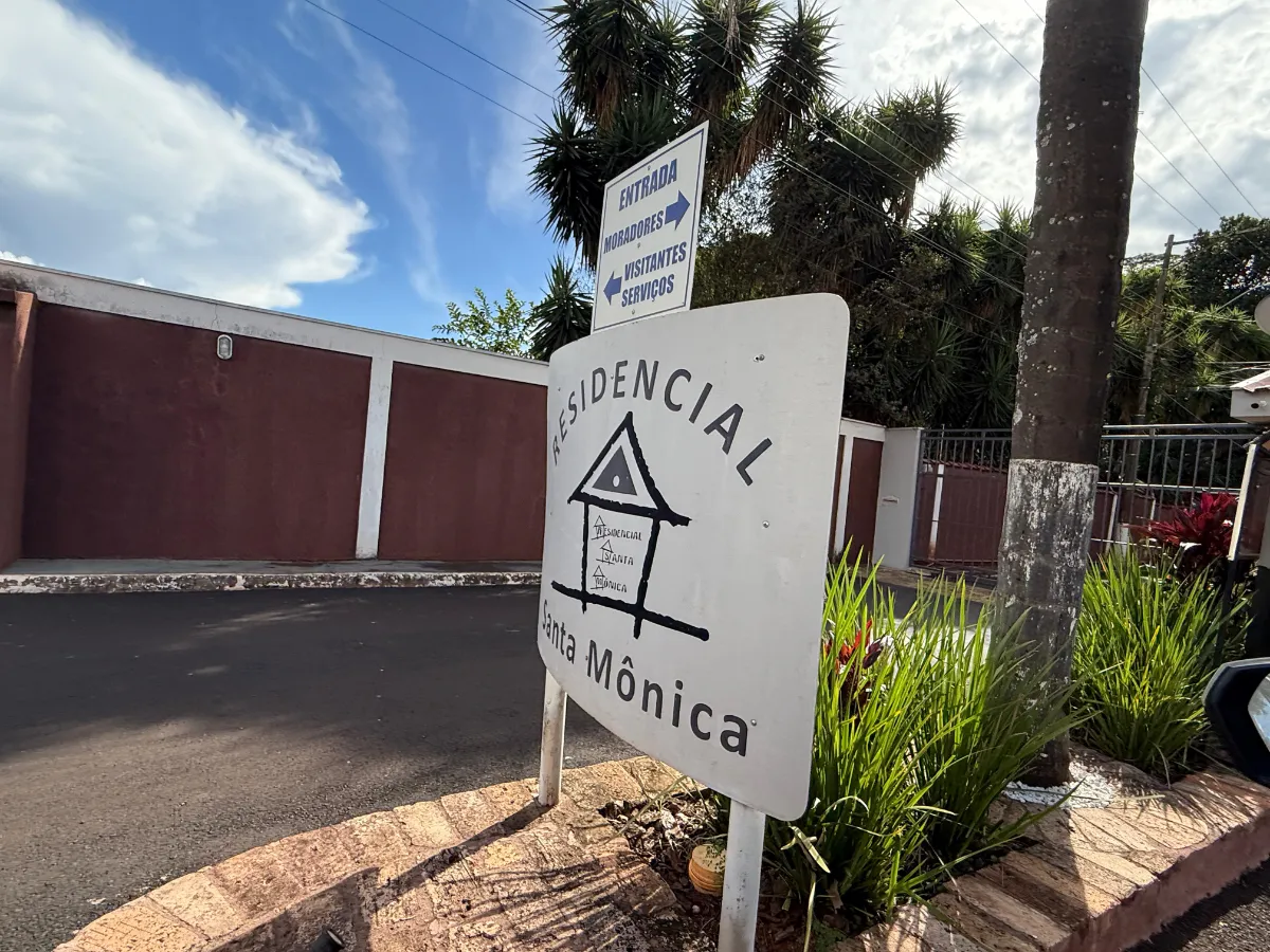Lote em condomínio para venda em Vila Cristal, 525m²