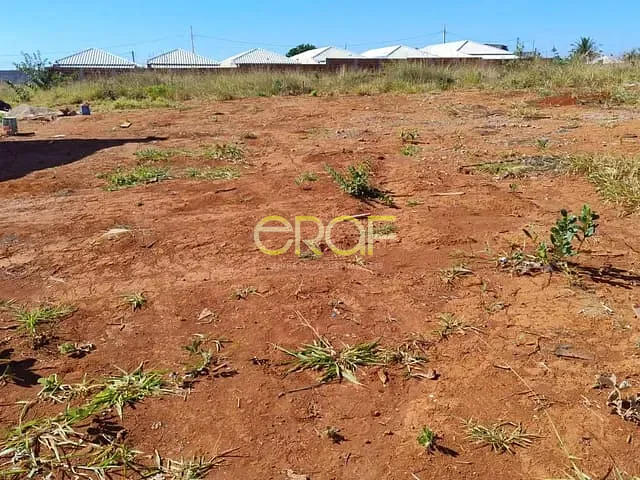Terreno com 200m², à venda, no bairro Bandeirinha Zona em Formosa