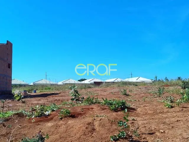 Terreno com 200m², à venda, no bairro Bandeirinha Zona em Formosa