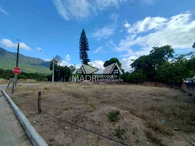 Terreno com 390m², à venda, no bairro Guarda do Cubatão em Palhoça