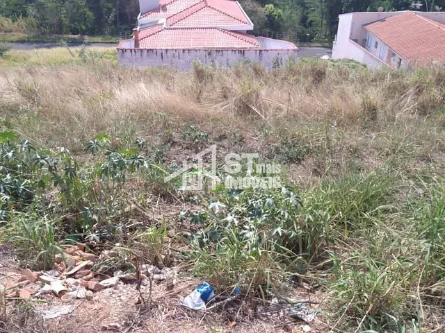 Terreno com 372m², à venda, no bairro Jardim Itália em Andradas