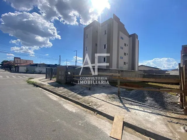 Terreno com 303m², à venda, no bairro Parque Urupês em Taubaté