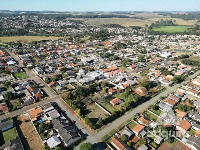 Terreno com 924m², à venda, no bairro Uvaranas em Ponta Grossa
