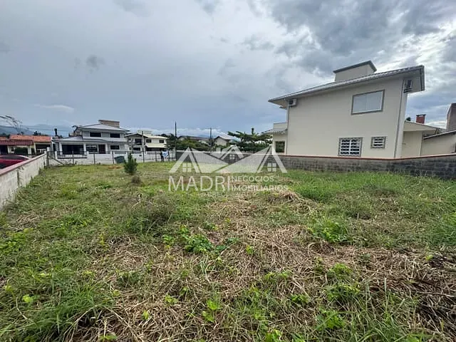 Terreno com 437m², à venda, no bairro Pinheira em Palhoça