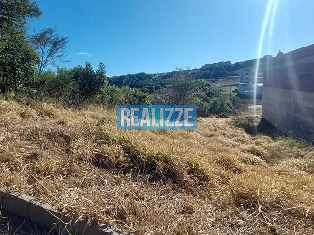 Terreno com 313m², à venda, no bairro Romani em Marau