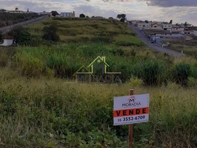 Terreno com 4450m², à venda, no bairro Parque da Figueira em Guaxupé