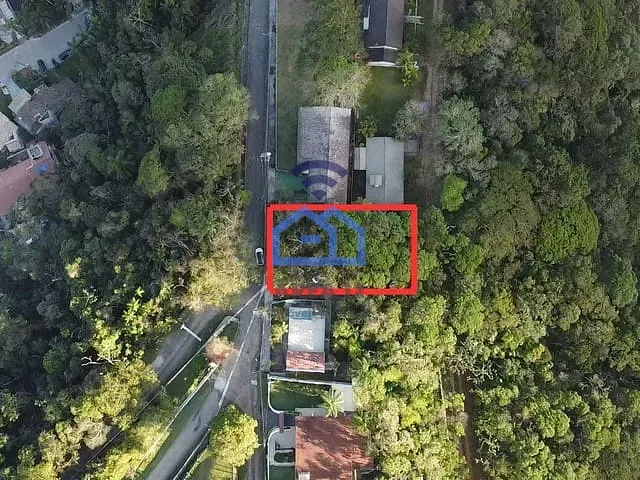 Terreno com 252m², à venda, no bairro Massaguaçu em Caraguatatuba