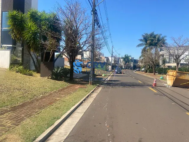 Terreno com 364m², à venda, no bairro Vivendas Do Arvoredo em Londrina