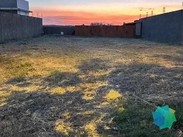 Terreno com 300m², à venda, no bairro Condomínio Lagos D'Icaraí em Salto