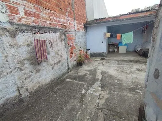 Terreno com 150m², à venda, no bairro Jardim Zaira em Mauá