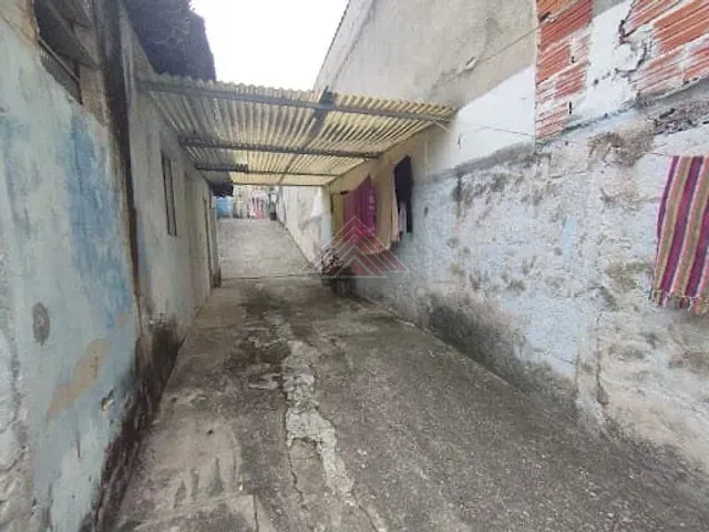 Terreno com 150m², à venda, no bairro Jardim Zaira em Mauá