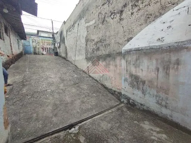 Terreno com 150m², à venda, no bairro Jardim Zaira em Mauá