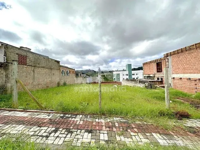 Terreno com 452m², à venda, no bairro Esplanada em Chapecó