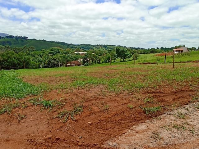Terreno com 500m², à venda, no bairro Rio do Peixe em Cambuí