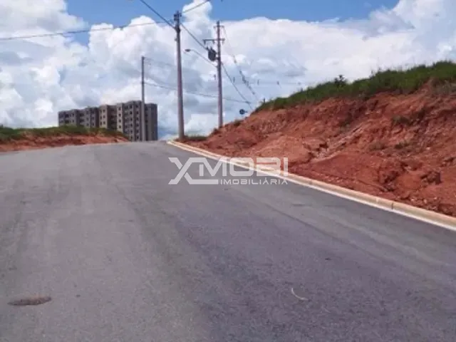Terreno com 175m², à venda, no bairro Parque Petrópollis em Várzea Paulista