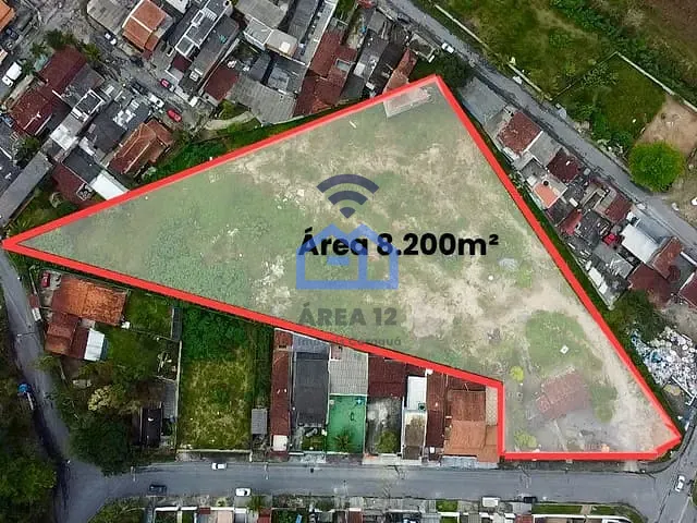 Terreno com 8200m², à venda, no bairro Tinga em Caraguatatuba