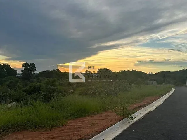 Terreno com 598m², à venda, no bairro Jardim dos Lagos em Indaiatuba