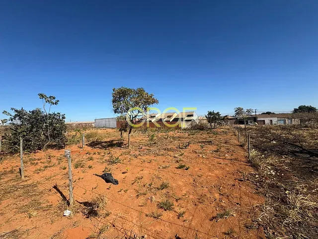 Terreno com 300m², à venda, no bairro Parque da Colina I em Formosa