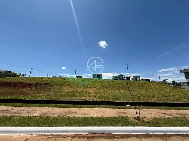 Terreno com 254m², à venda, no bairro Gleba Simon Frazer em Londrina