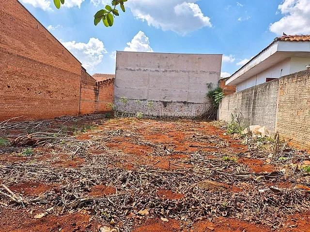 Terreno com 260m², à venda, no bairro Residencial dos Imigrantes em Holambra