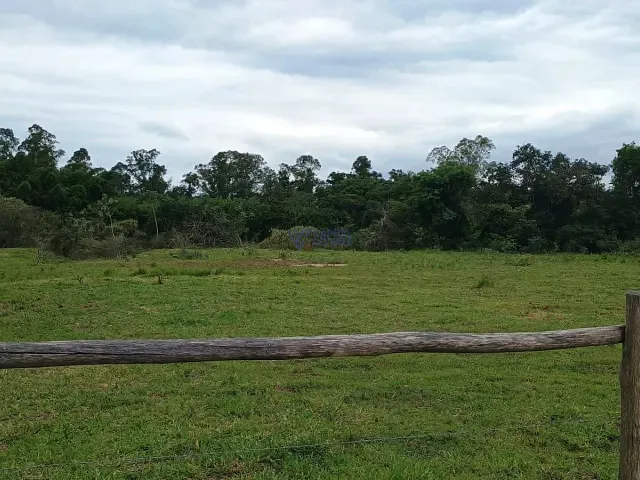Terreno com 100000m², à venda, no bairro Residencial Vale das Acácias em Pindamonhangaba