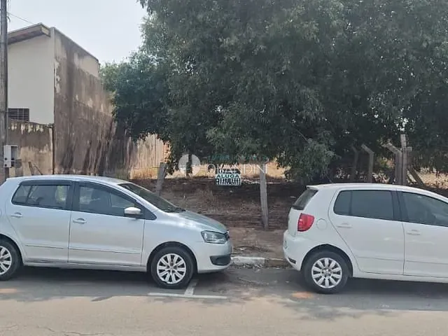 Terreno com 300m², para alugar, no bairro Centro em Artur Nogueira