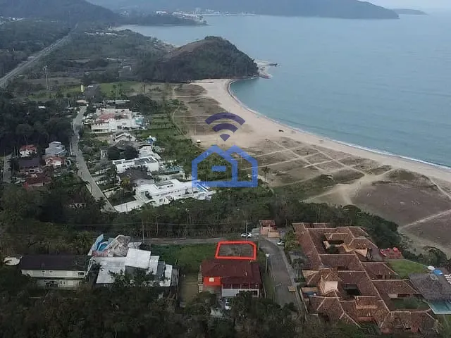 Terreno com 250m², à venda, no bairro Massaguaçu em Caraguatatuba
