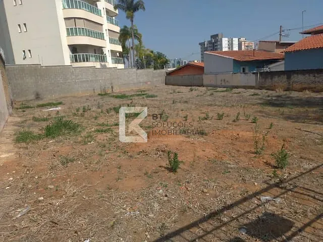 Terreno com 469m², à venda, no bairro Vila Sfeir em Indaiatuba