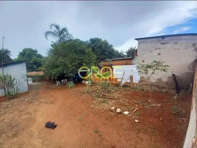 Terreno com 223m², à venda, no bairro Parque da Colina I em Formosa