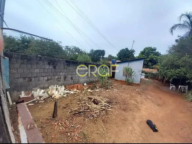 Terreno com 223m², à venda, no bairro Parque da Colina I em Formosa