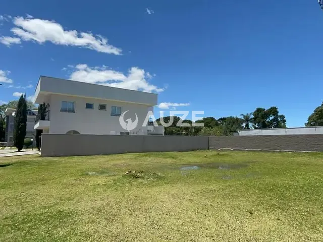 Terreno com 605m², à venda, no bairro Santa Felicidade em Curitiba