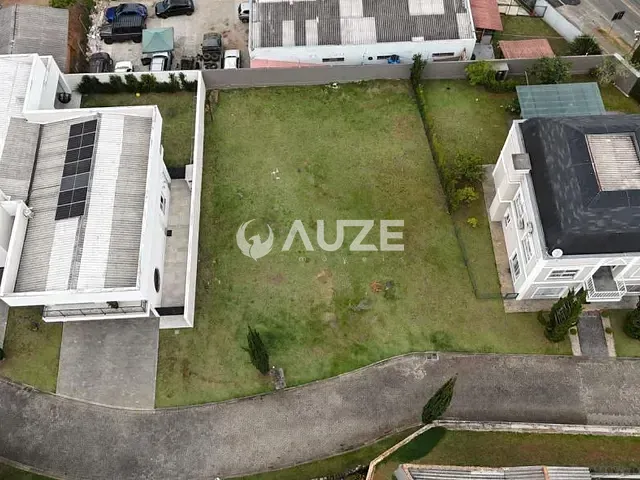 Terreno com 605m², à venda, no bairro Santa Felicidade em Curitiba