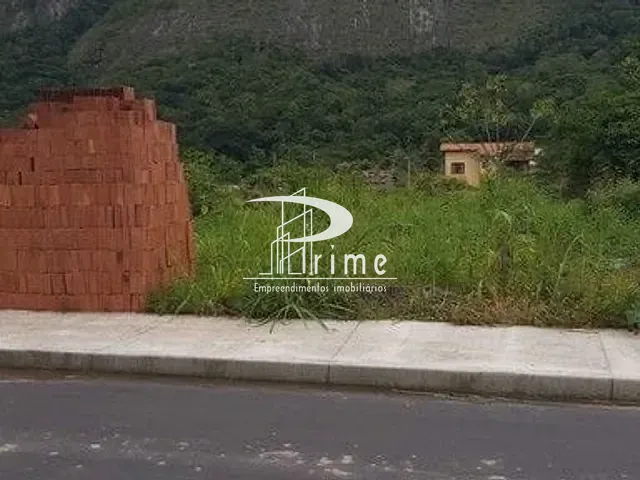 Terreno com 450m², à venda, no bairro Recanto de Itaipuaçu em Maricá