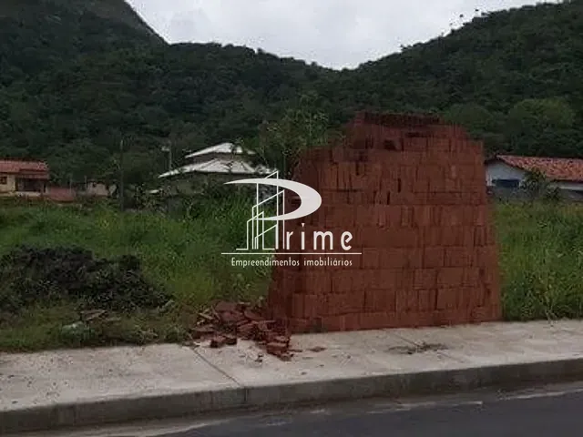 Terreno com 450m², à venda, no bairro Recanto de Itaipuaçu em Maricá