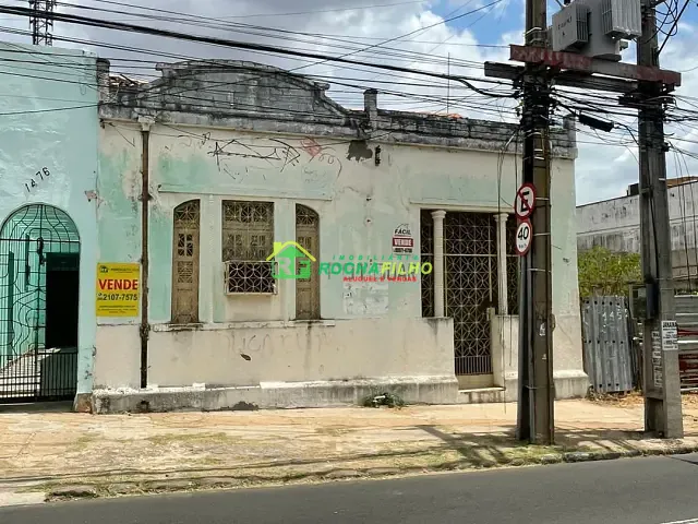 Terreno com 284m², à venda, no bairro Centro em Teresina