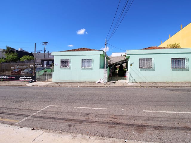 Terreno com 567m², à venda, no bairro Nova Rússia em Ponta Grossa
