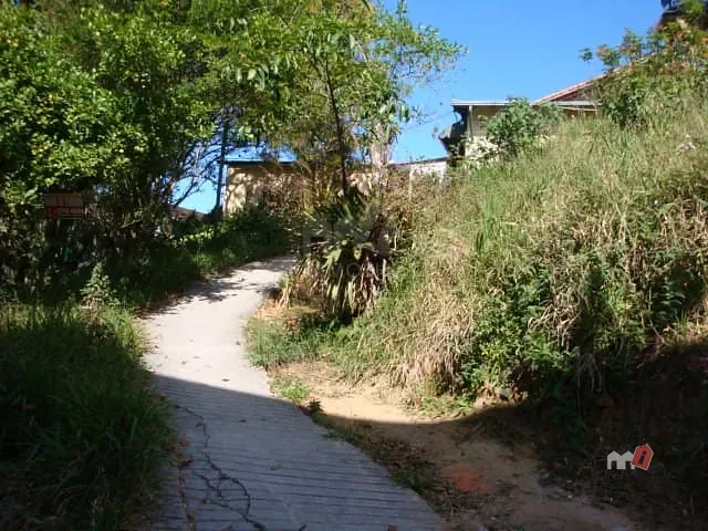 Terreno à venda, no bairro Bingen em Petrópolis