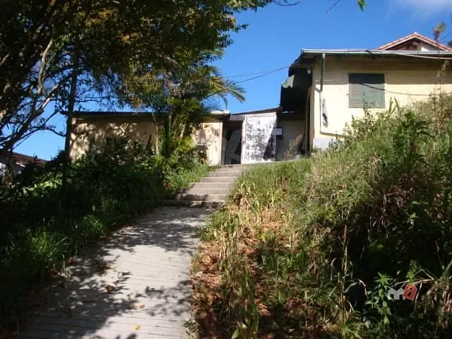 Terreno à venda, no bairro Bingen em Petrópolis
