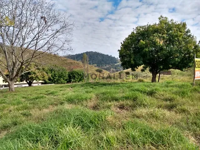 Terreno com 1200m², à venda, no bairro Estiva em Itajubá