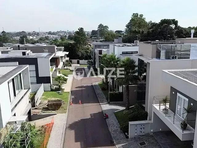 Terreno com 411m², à venda, no bairro Uberaba em Curitiba