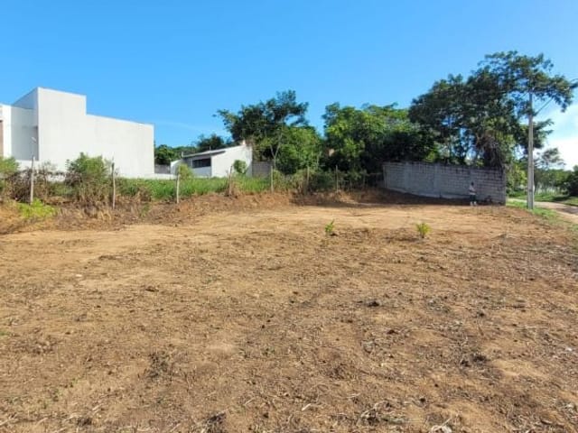 Terreno com 493m², à venda, no bairro Lagoa em Macaé