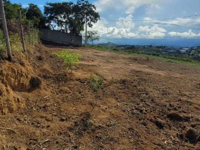 Terreno com 493m², à venda, no bairro Lagoa em Macaé