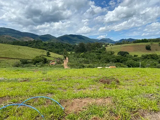 Terreno com 1000m², à venda, no bairro Residencial Eudorado em Joanópolis
