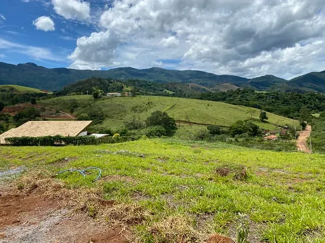 Terreno com 1000m², à venda, no bairro Residencial Eudorado em Joanópolis