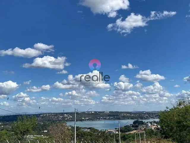 Terreno com 1000m², à venda, no bairro Residencial Poços em Lagoa Santa