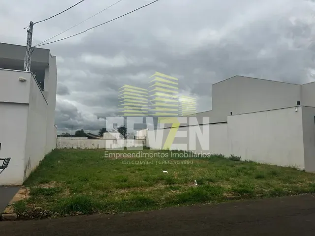 Terreno com 384m², à venda, no bairro Jardim Estoril em Bauru